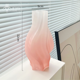 Bình hoa thuỷ tinh mờ lượn khối hồng gradient