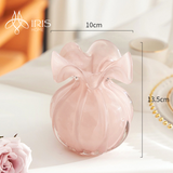 Bình hoa thuỷ tinh cổ thắt miệng lượn sóng tạo hình hoa