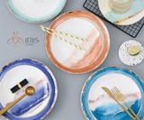 Đĩa họa tiết sắc màu trừu tượng chi tiết mạ vàng