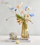 Bình thuỷ tinh thổi thủ công tạo hình cánh hoa