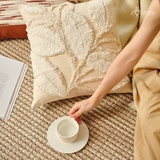 Gối vải màu trắng kem hoạ tiết lá nổi thêu chần
