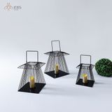 Đèn lồng trang trí khung kim loại đan, có quai