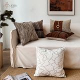 Gối vải sần hoạ tiết lượn sóng nâu trắng