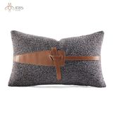 Gối vải sần xám chi tiết da nâu