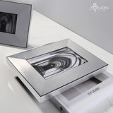 Khung ảnh gỗ phủ sơn bạc