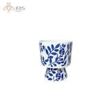 Chậu cây tròn đế chóp hoạ tiết hoa trắng xanh