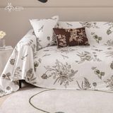 Chăn trải sofa in hoa xanh trên nền trắng