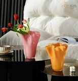 Bình hoa thuỷ tinh miệng loe lượn sóng