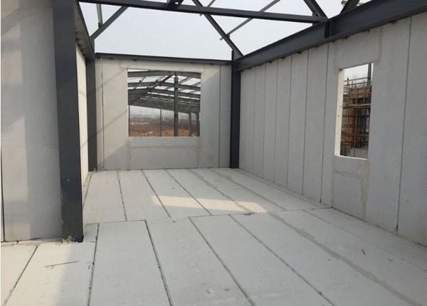  Tấm ALC Panel dày 37.5mm kích thước 200x600mm 