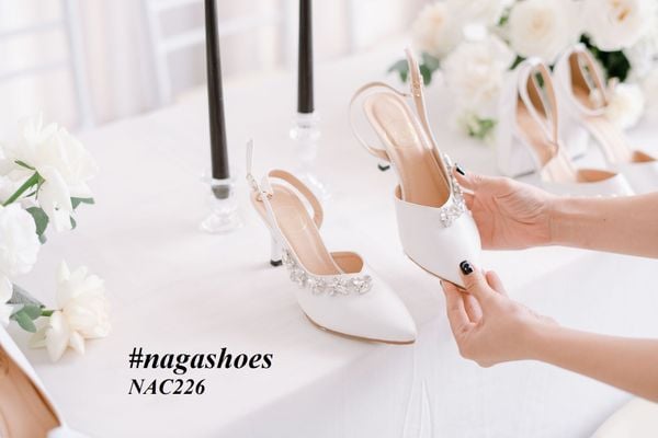  CAO GÓT NAGASHOES MŨI NHỌN ĐÍNH DÂY ĐÁ HỌA TIẾT 8P NAC226 