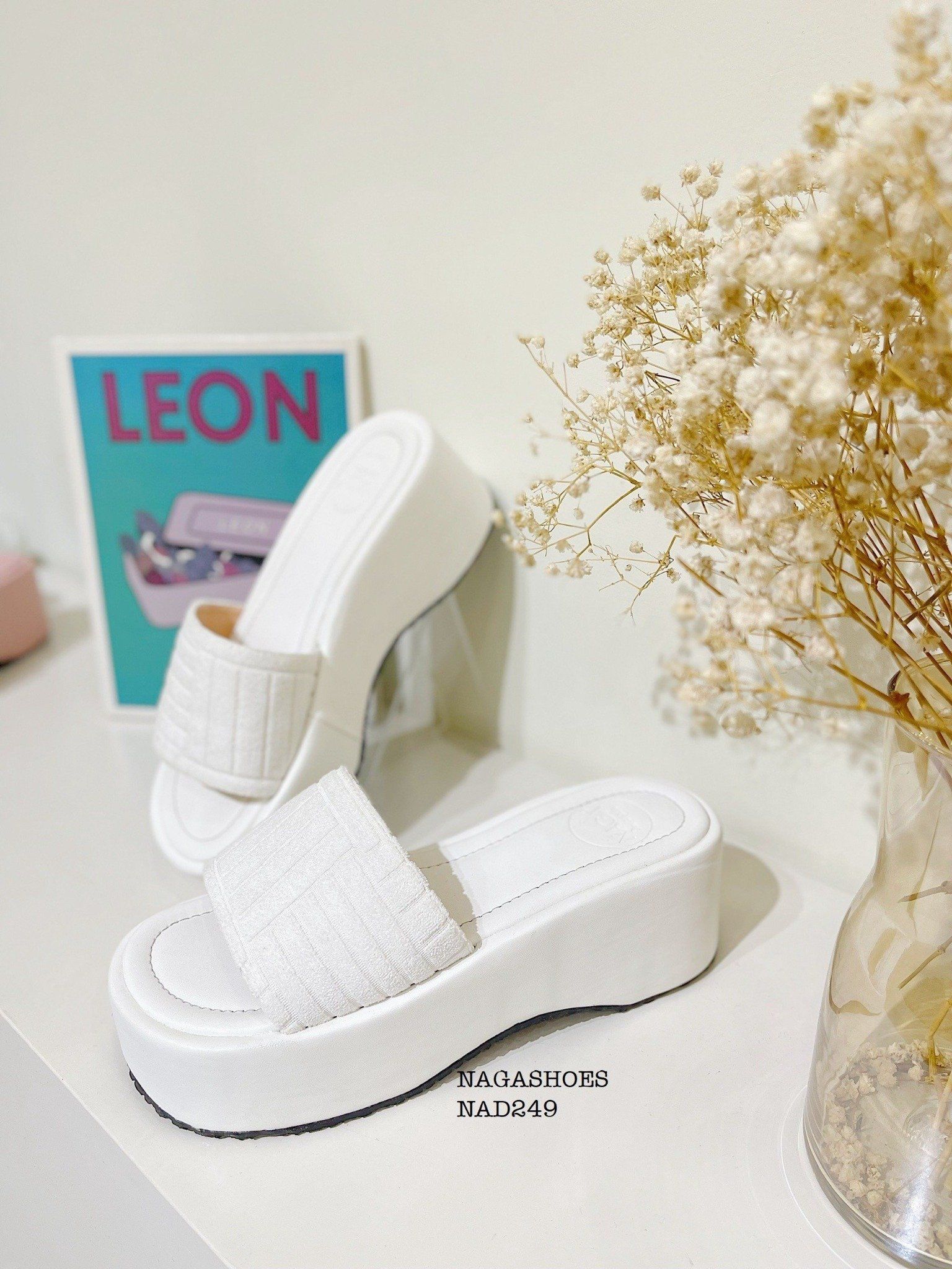  DÉP NAGASHOES ĐẾ BÁNH MÌ QUAI NGANG NHUNG 6P NAD249 