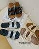 DÉP NAGASHOES  DÉP MŨI TRÒN HAI QUAI ĐÍNH KHÓA NAD301