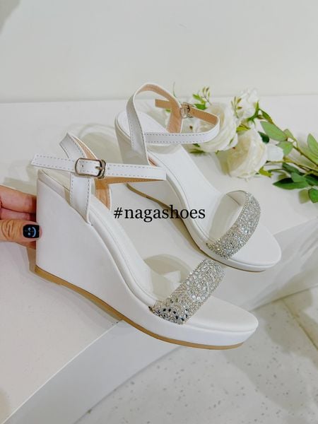  SANDAL NAGASHOES ĐẾ XUỒNG QUAI NGANG ĐÍNH CƯỜM 8P NAS219 