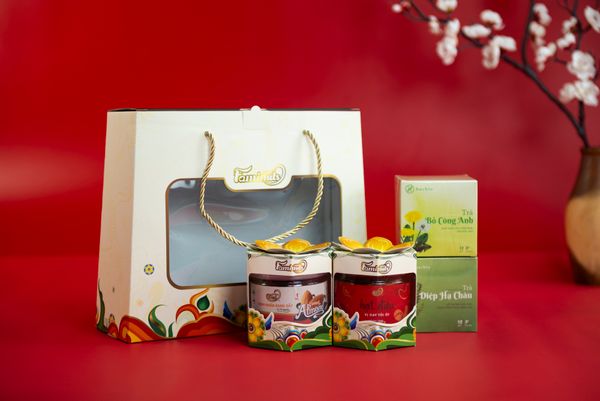 Set Quà Tặng Xuân Tươi 2 - Hộp quà Tết cao cấp sang trọng ý nghĩa 2025