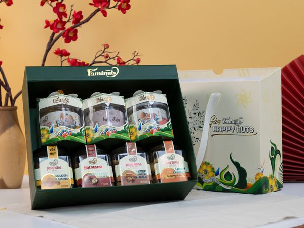 Set Quà Tặng Xuân Tươi 5 - Hộp quà Tết cao cấp sang trọng ý nghĩa 2025