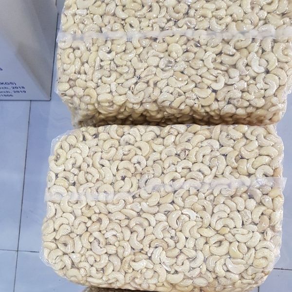 Hạt điều tươi nhân trắng W240 - Túi 1kg