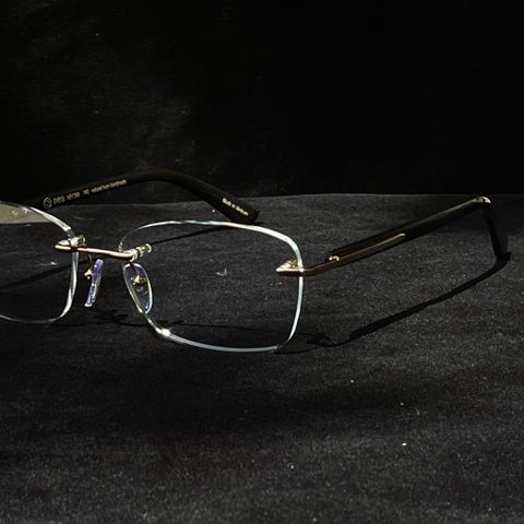 NR1368A C1 Black - 