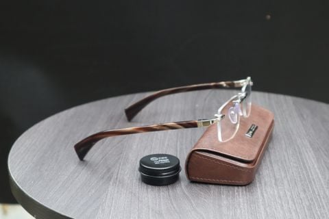 NR3169A C8 Brown & White - 