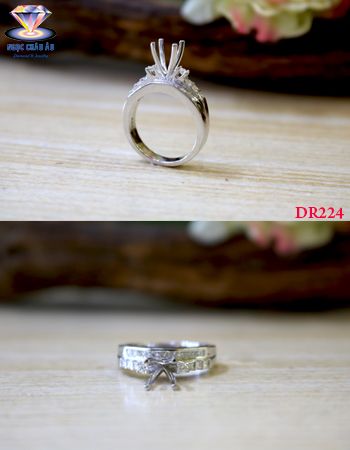  Nhẫn Kim cương thiên nhiên DR224 
