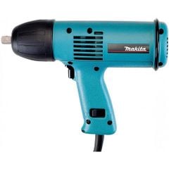 Máy siết bu lông Makita 6905H