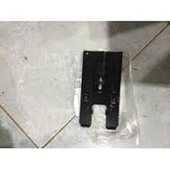 Bàn đế máy cưa sọc mkt 4327( 163397-9)