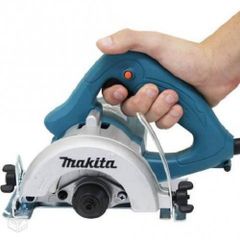 Máy cắt Makita 4100NH2