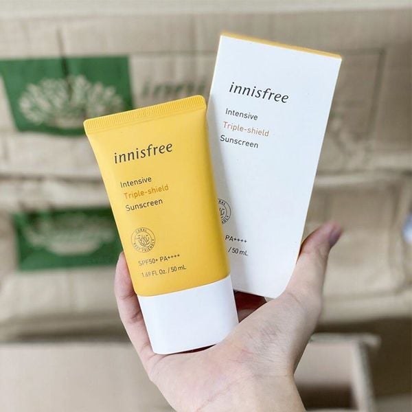  (Mẫu Mới) Kem chống nắng hàng ngày Innisfree Intensive Triple Shield Sunscreen SPF50+ PA++++ 