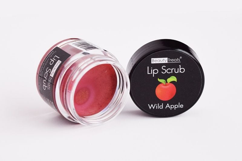 Tẩy Tế Bào Chết Môi Beauty Treats Lip Scrub 1 tay-tebao-chet-moi-beauty-treats-lip-scrub
