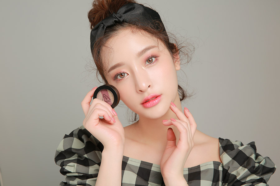 Phấn mắt 3CE Triple Shadow với sắc màu tươi mới trẻ trung- bici cosmetics