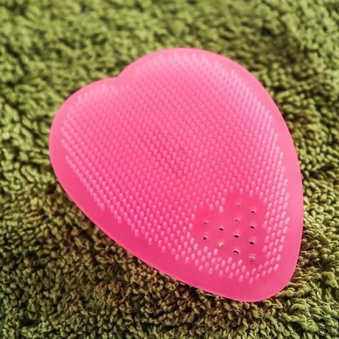  Miếng rửa mặt Silicon Loven Make Cleansing Pad của Nhật 