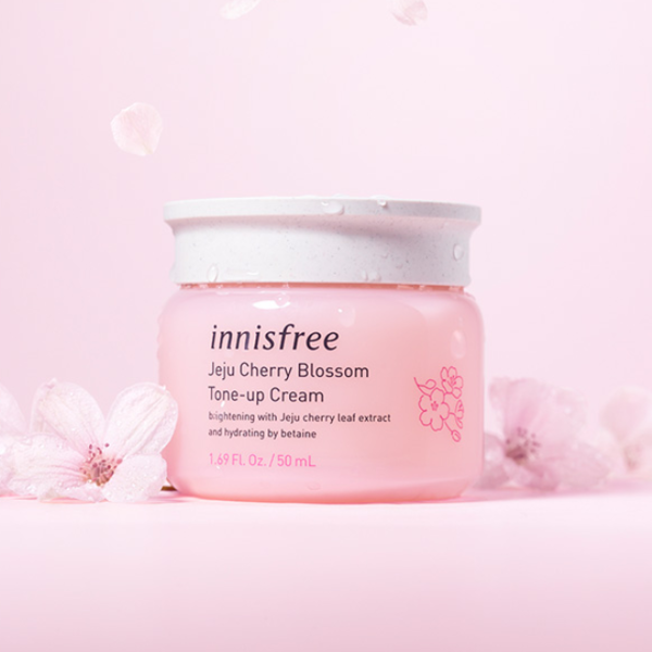 Kem Dưỡng Nâng Tông Da Chiết Xuất Hoa Anh Đào Innisfree Jeju Cherry Blossom Tone Up Cream 50ml