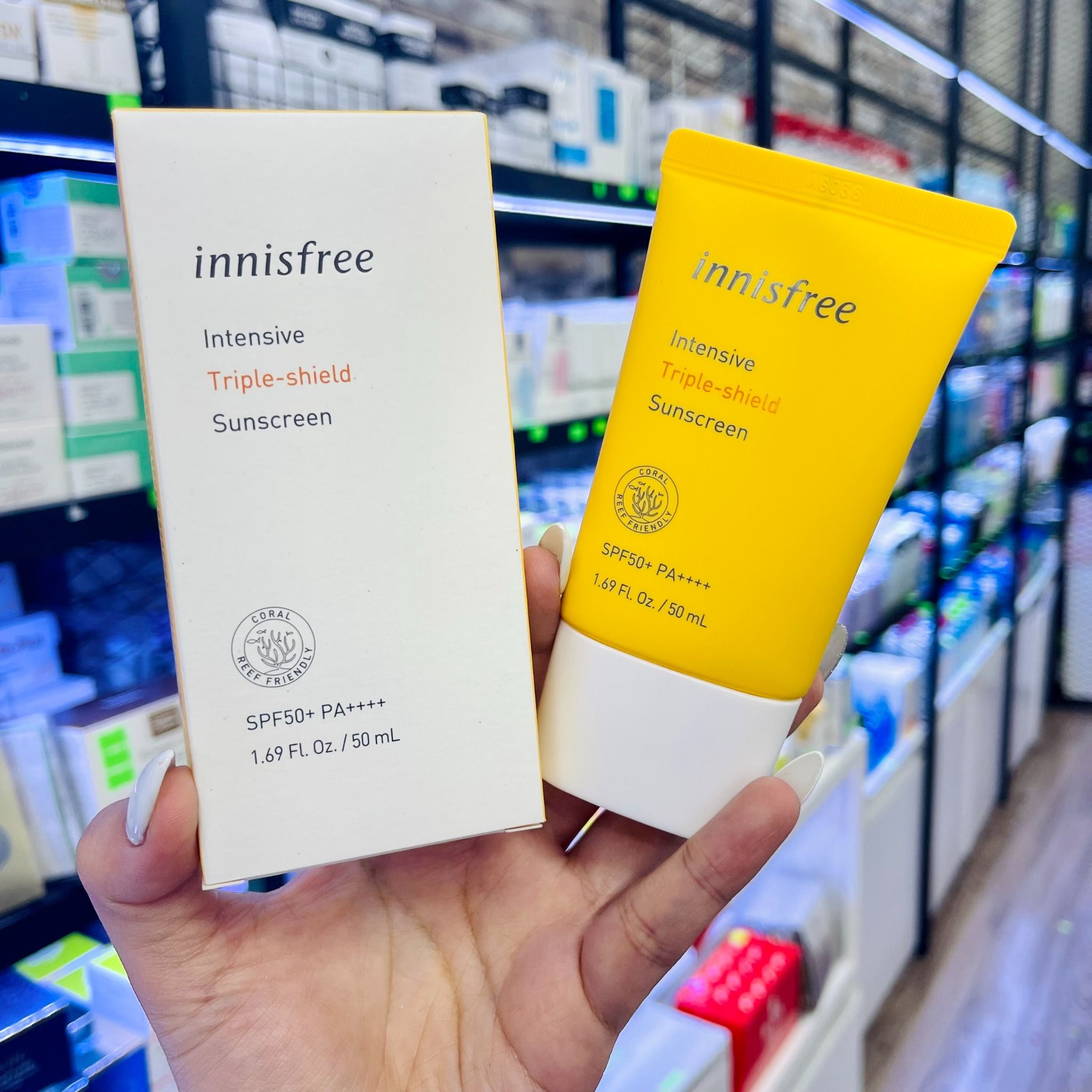  (Mẫu Mới) Kem chống nắng hàng ngày Innisfree Intensive Triple Shield Sunscreen SPF50+ PA++++ 