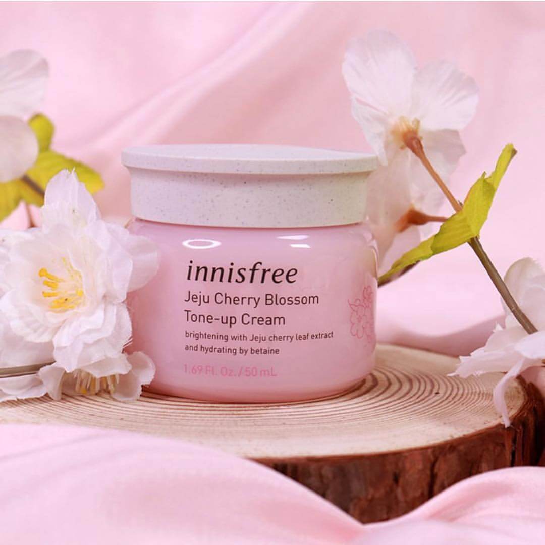 kem dưỡng Innisfree Jeju Cherry Blossom Tone Up Cream-bicicosmetics.vn