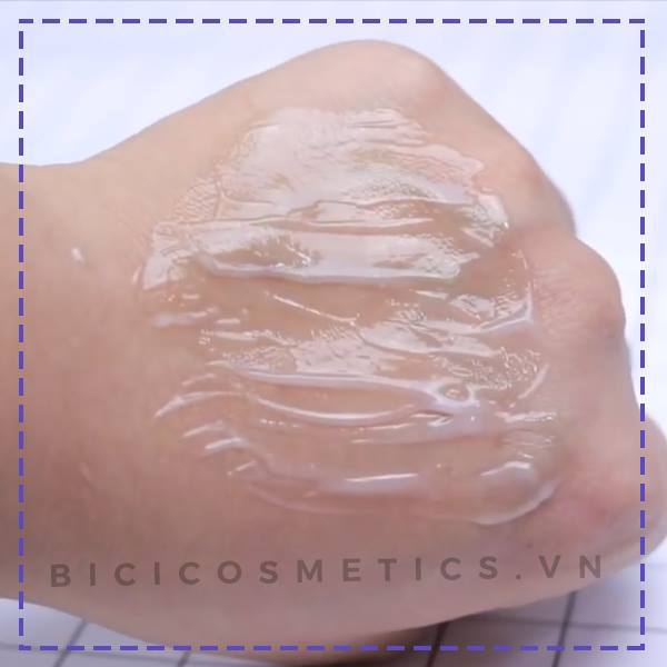 Chất kem mỏng nhẹ, thẩm thấu nhanh vào da 1
