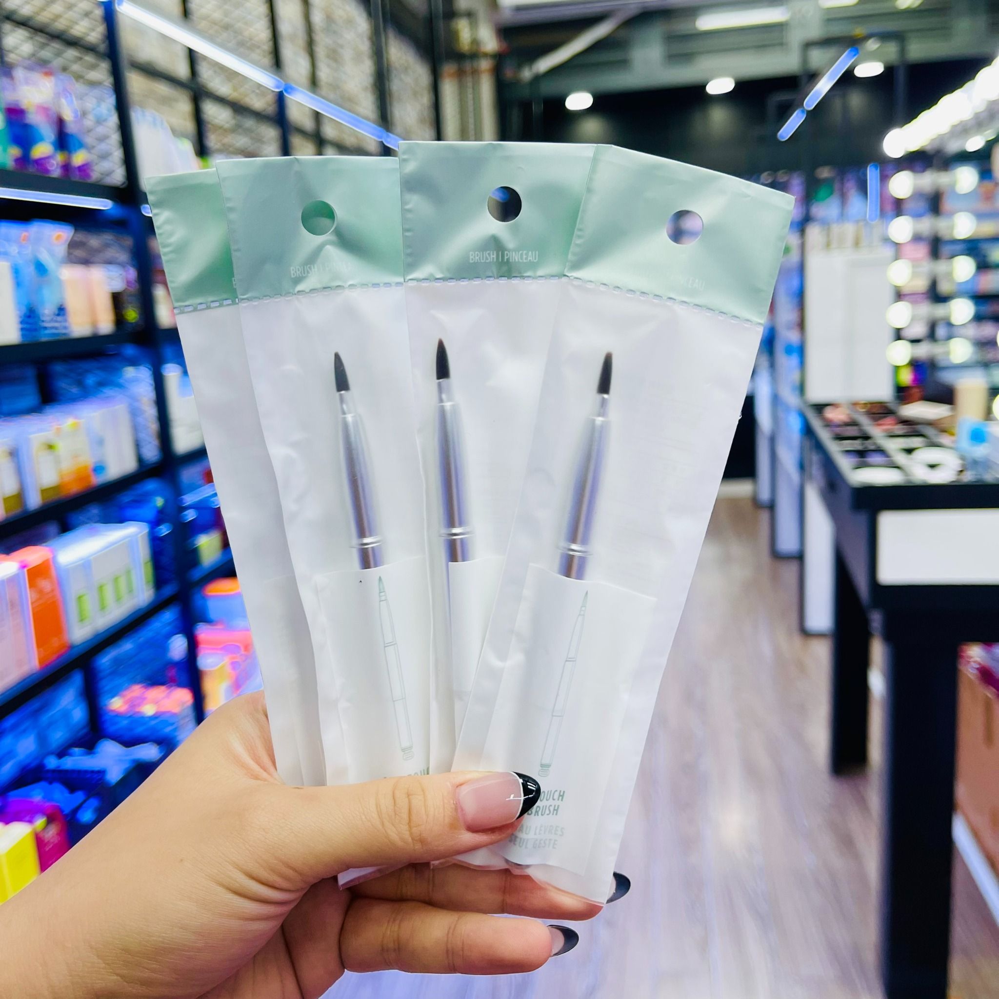  Cọ môi THE FACE SHOP One Touch Lip Brush 