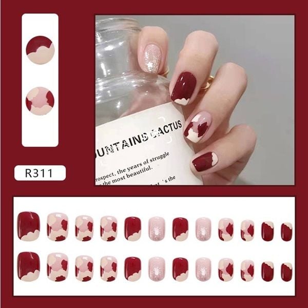 Set 24 Móng Tay Giả Nails Box Kèm Keo Dán Nội Đia Trung