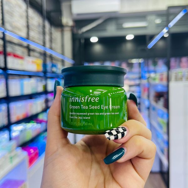 Kem mắt Innisfree có phản ứng phụ không?
