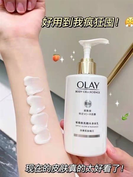  Sữa Dưỡng Thể Trắng Sáng Da OLAY B3+ Vitamin C Optic Glow & Radiance 