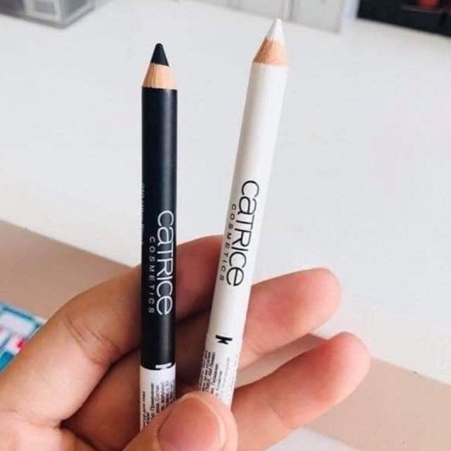  Chì Chuốt Kẻ Viền Mắt CATRICE Kohl Kajal Waterpoof Pencil Eyeliner 