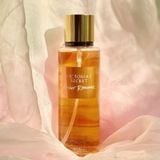  Xịt Thơm Toàn Thân VICTORIA'S SECRET Amber Romance Fragrance Body Mist - 250ml 