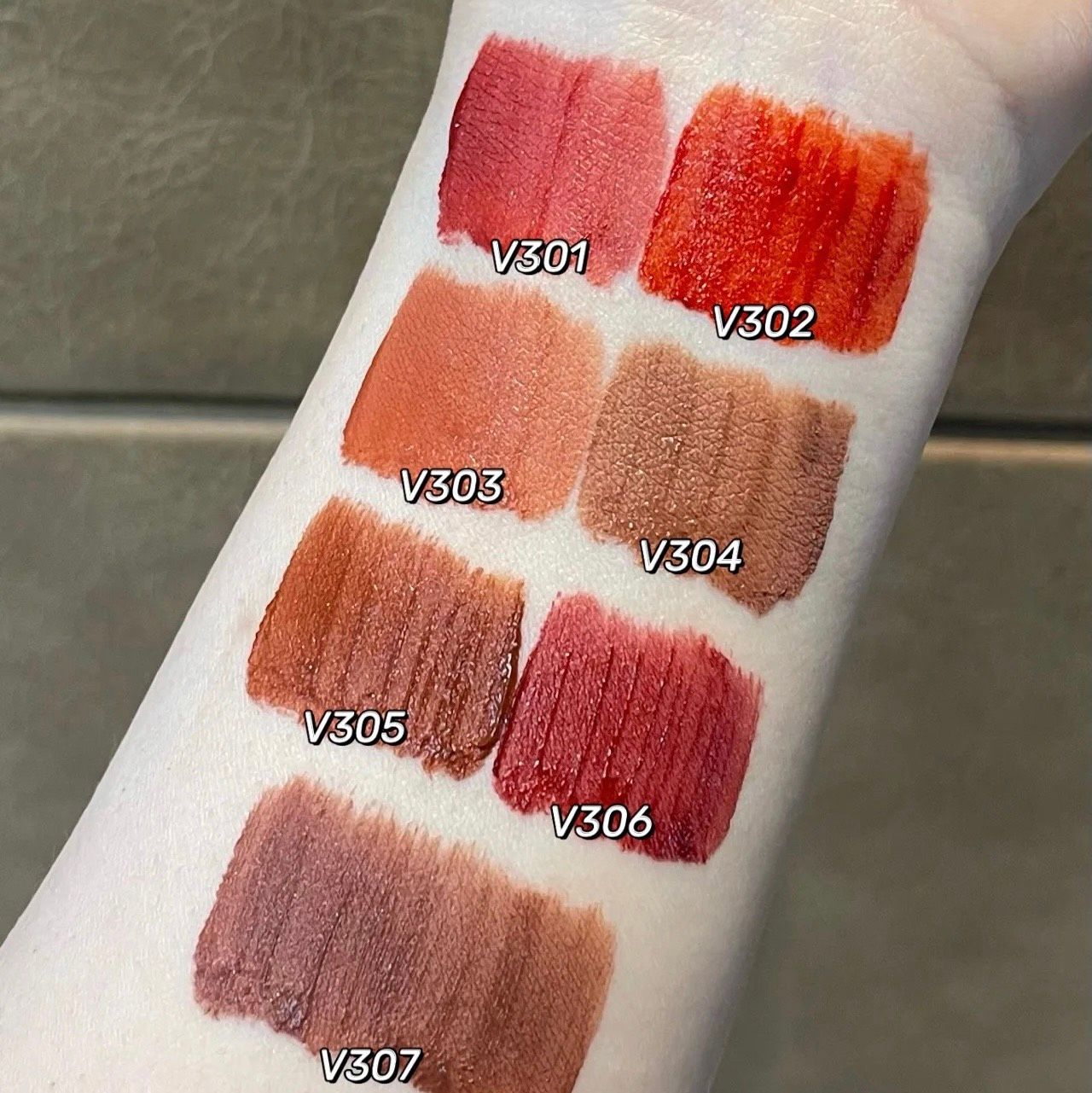  Son Kem Lì Nắp Trong Suốt Hoa Anh Đào HOLD LIVE Flower Sakura Velvet Matte 