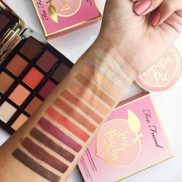 Bảng swatch 12 màu phấn mắt ra tay