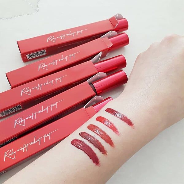  Son Kem Lì Lên Màu Siêu Chuẩn, Siêu Mịn Mịn Carenel Ruby Airfit Velvet Tint 