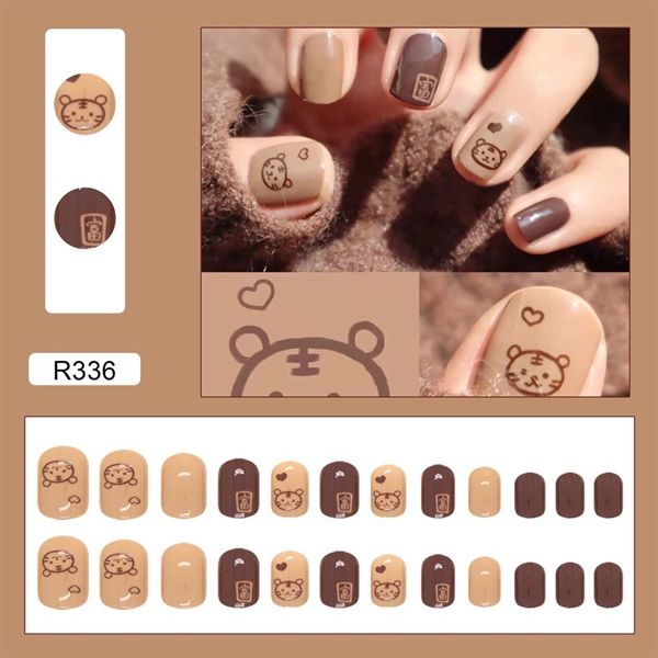 Set 24 Móng Tay Giả Nails Box Kèm Keo Dán Nội Đia Trung