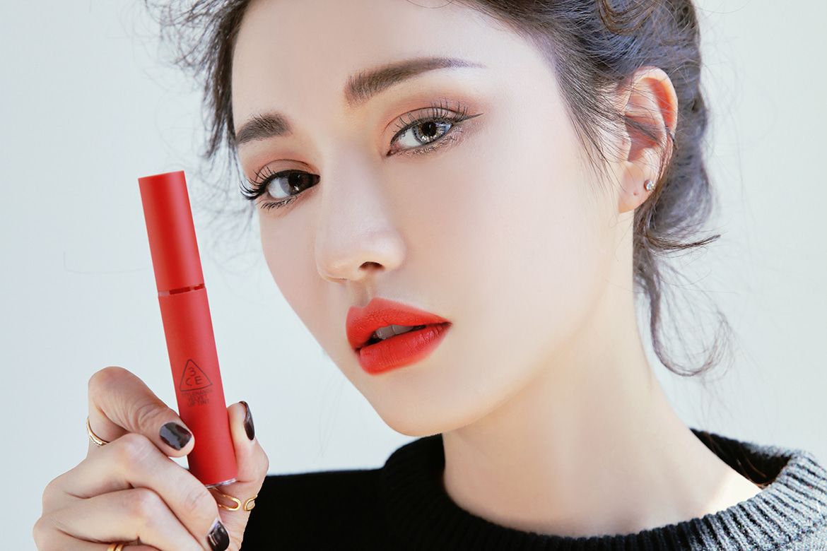 Son 3CE Velvet Lip Tint Childlike (Đỏ Cam) 1