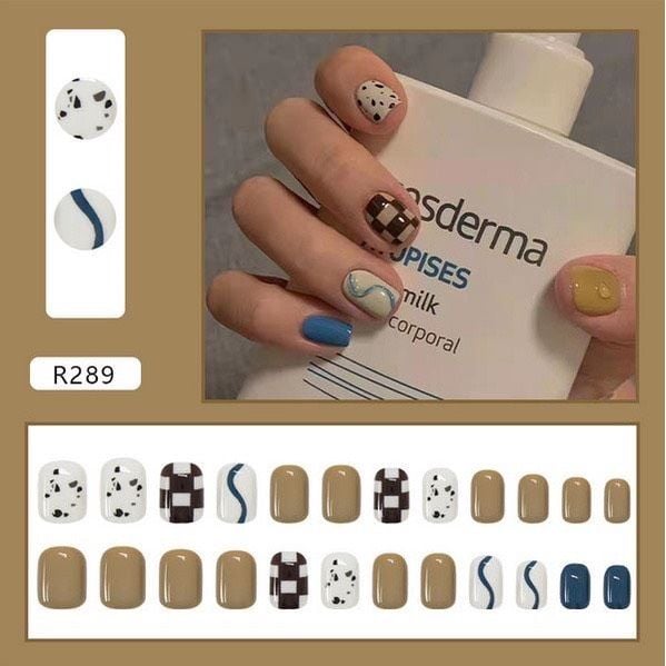 Set 24 Móng Tay Giả Nails Box Kèm Keo Dán Nội Đia Trung