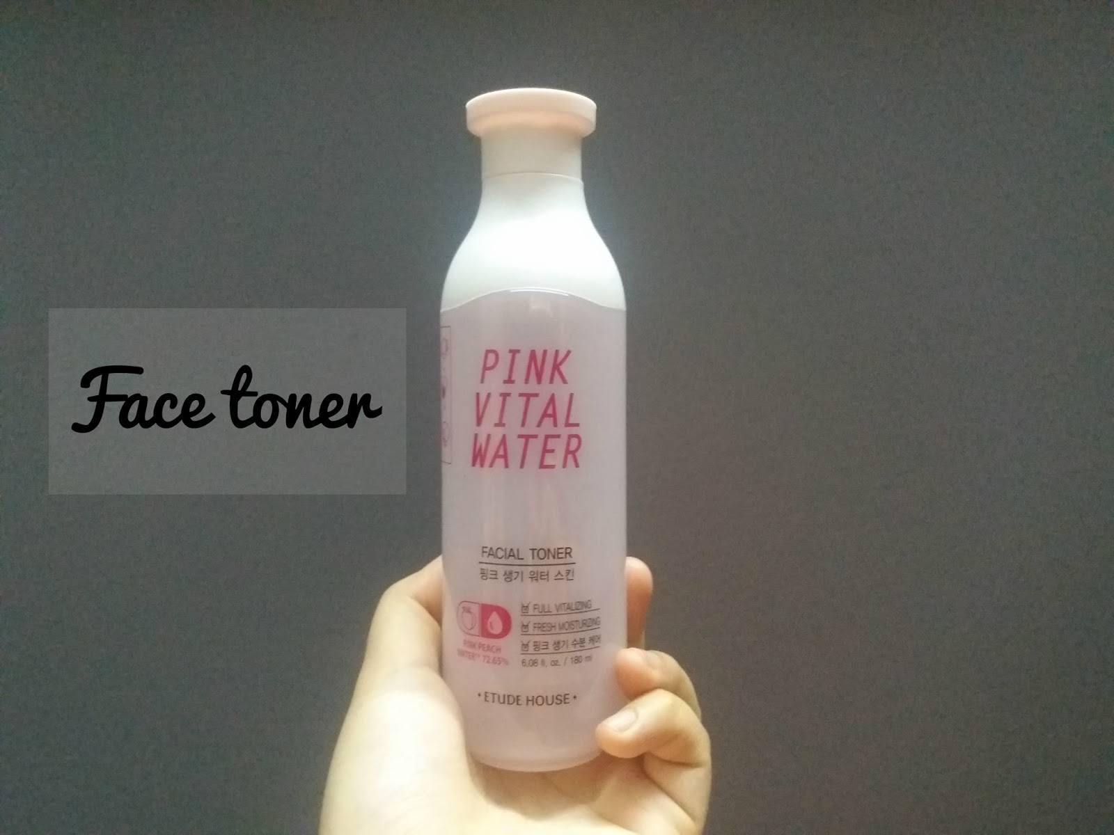 Toner Pink Vital Water Etude House vô cùng dịu nhẹ, hấp thụ nhanh