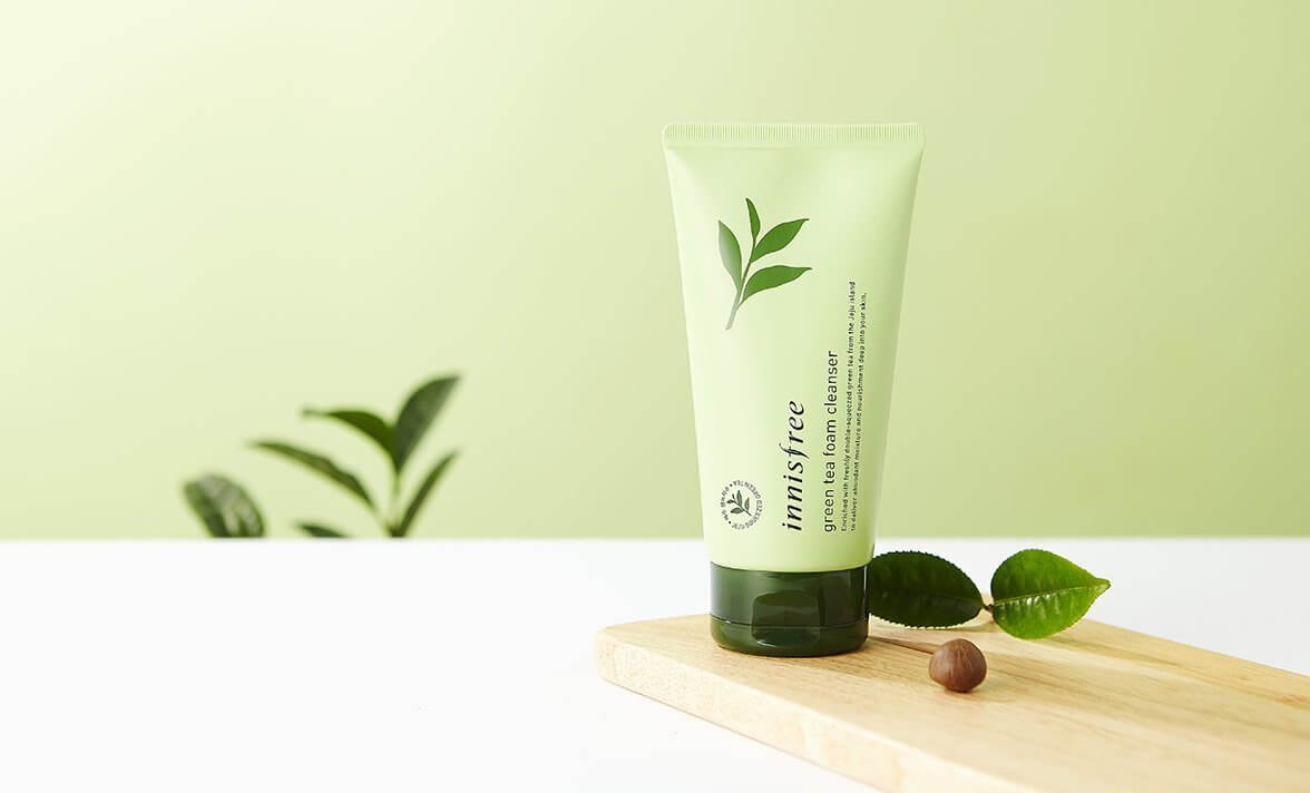 Sữa rửa mặt Innisfree Green Tea Cleansing Foam-bicicosmetics.vn