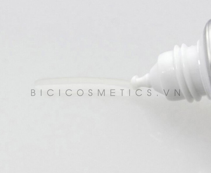 Melano CC Whitening Essence - Bicicosmetic.vn