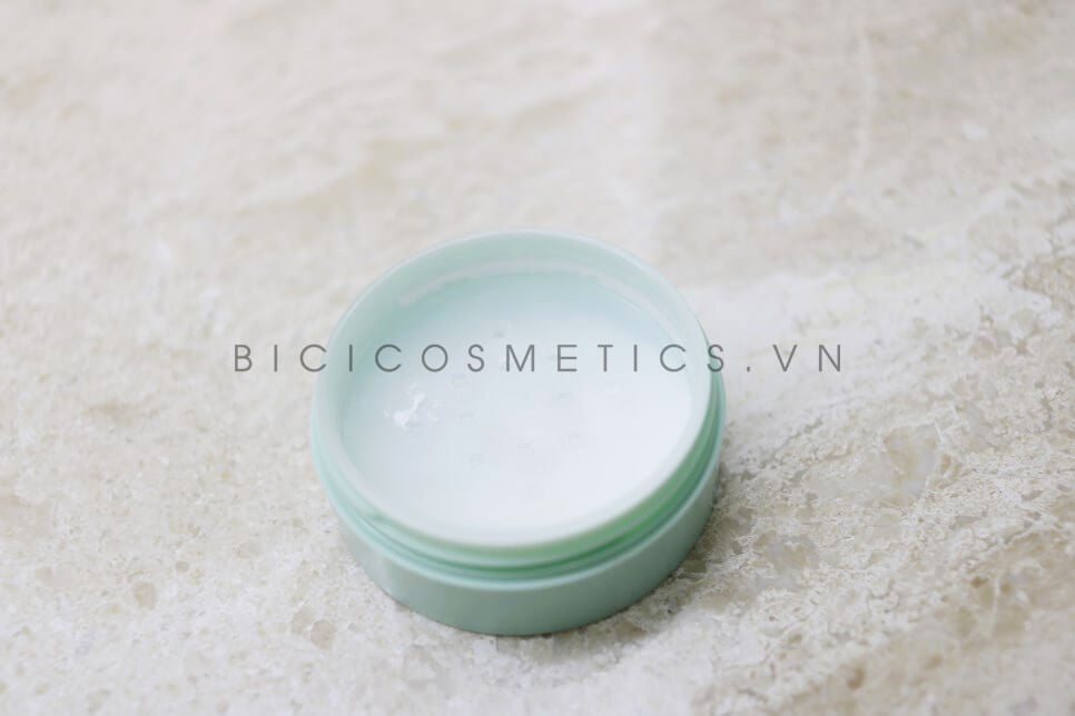 Phấn Phủ Dạng Khoáng Innisfree No Sebum Mineral Powder với công thức kiềm dầu vượt trội lên đến 24h. 